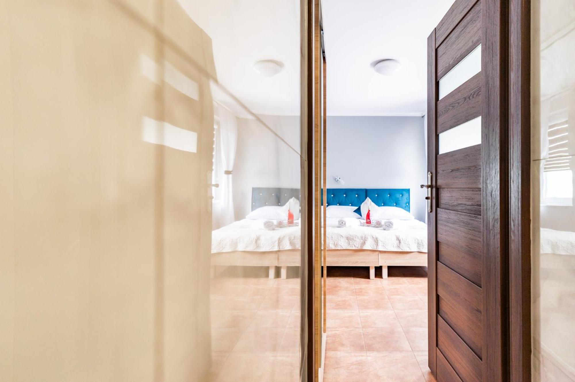 Reveliqa2 - Goscinne I Apartment